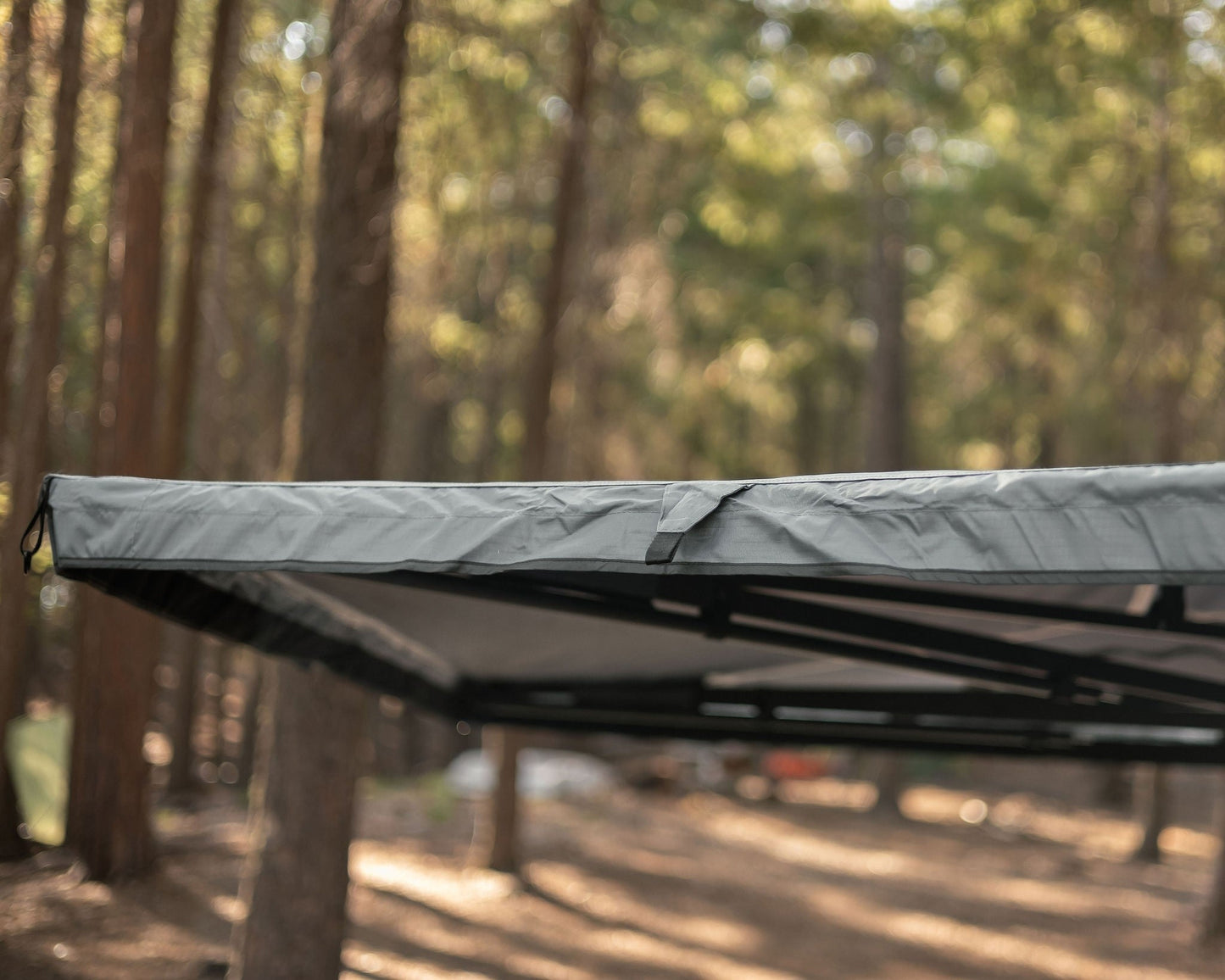 Taruca Rogue 270+ XC D-Access Awning RHS